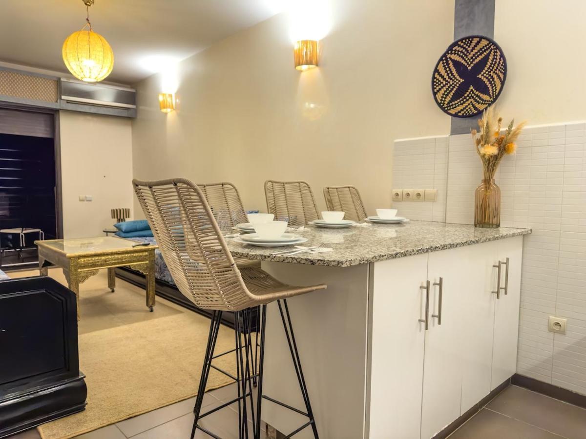 Apartment Marrakech 2-bedroom Apartment-2 Balconies Pool & Parking Near Majorelle *